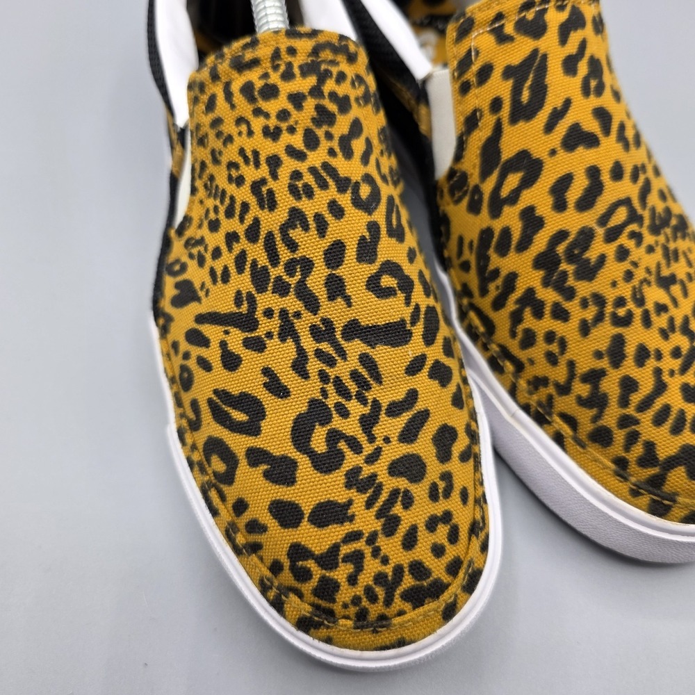 Nike Court Legacy Shoes Womens 6.5 Leopard Cheetah Canvas Slip On Sneakers - Picture 2 of 13